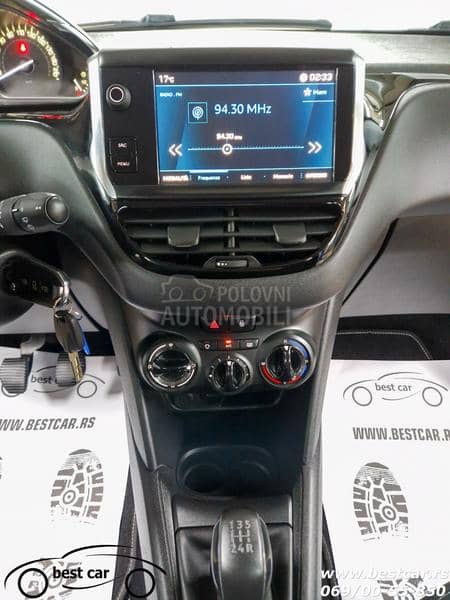 Peugeot 208 4 Sedista N1