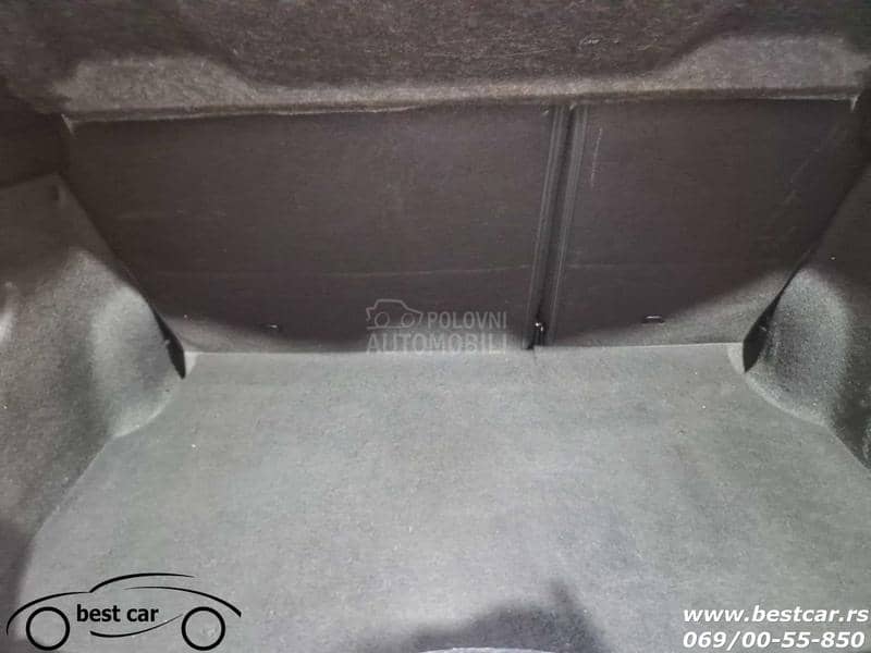 Peugeot 208 4 Sedista N1