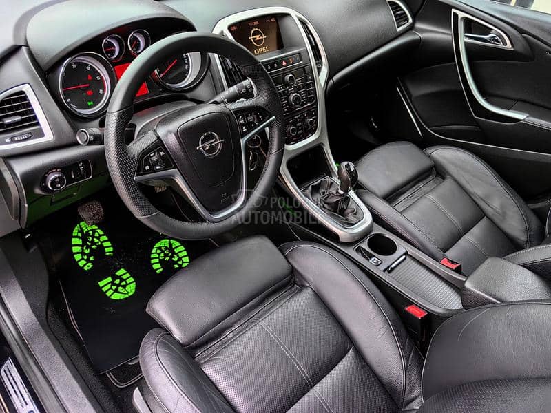 Opel Astra J 1.7CDTI XEN0 NAVl
