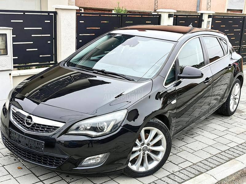 Opel Astra J 1.7CDTI XEN0 NAVl