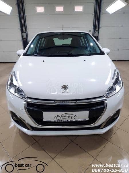 Peugeot 208 4 Sedista N1