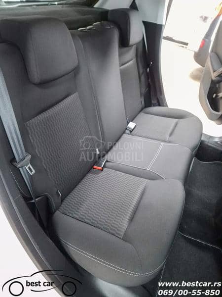 Peugeot 208 4 Sedista N1