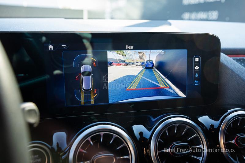 Mercedes Benz GLA 180 