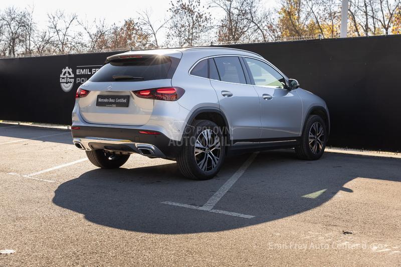 Mercedes Benz GLA 180 