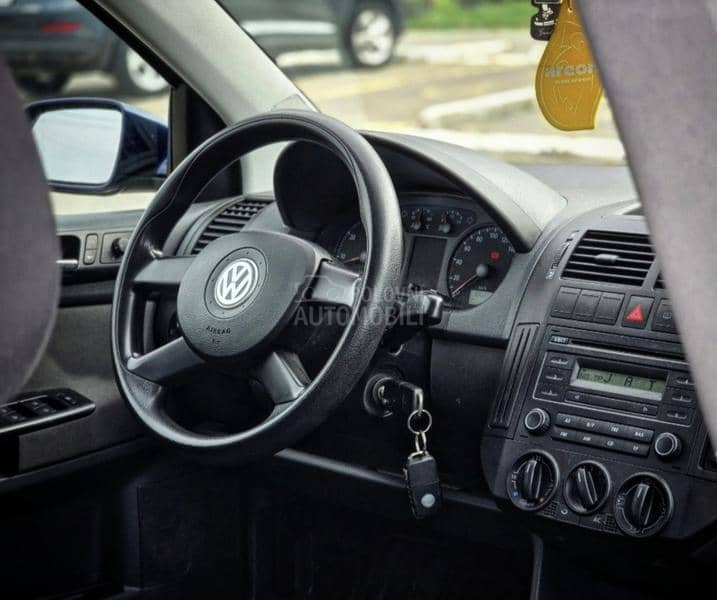 Volkswagen Polo 1.4b