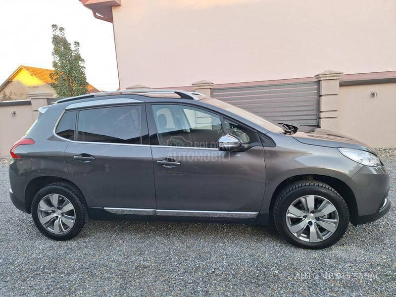 Peugeot 2008 1.6BlueHDI Executive