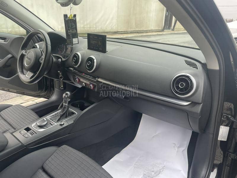 Audi A3 1,6 TDI AUTOMA TIK