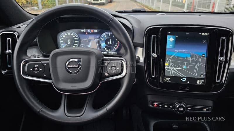 Volvo XC40 T3 163 hp
