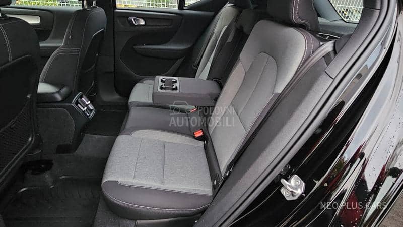 Volvo XC40 T3 163 hp
