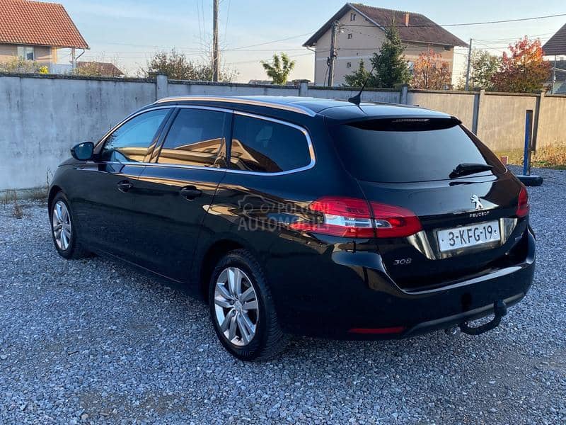Peugeot 308 1.6hdi PANO/ KAM