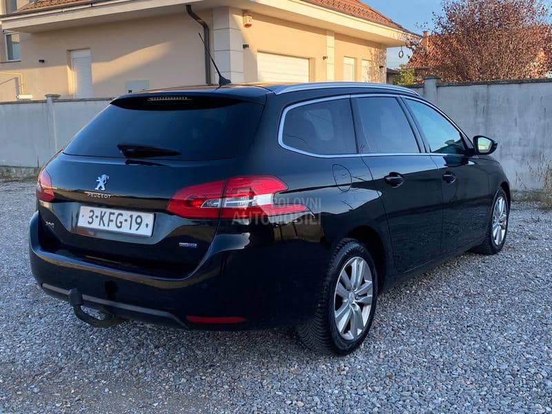 Peugeot 308 1.6hdi PANO/ KAM