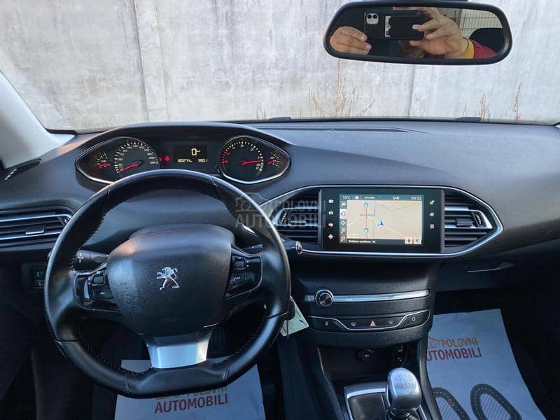 Peugeot 308 1.6hdi PANO/ KAM
