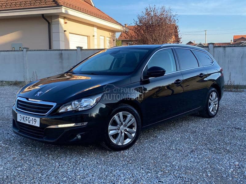 Peugeot 308 1.6hdi PANO/ KAM
