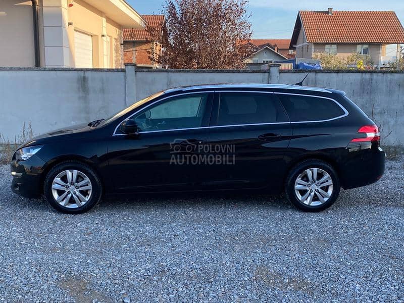 Peugeot 308 1.6hdi PANO/ KAM