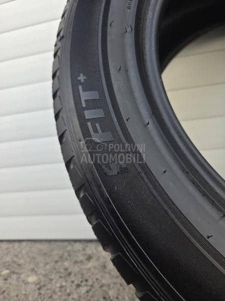 Laufenn 235/55 R17 Zimska