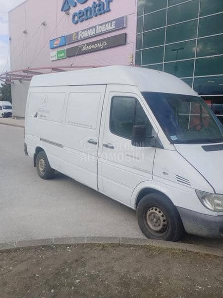 Mercedes Benz Sprinter 