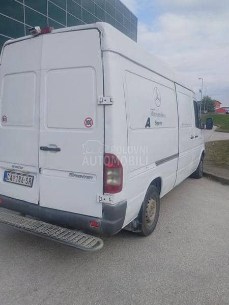 Mercedes Benz Sprinter 