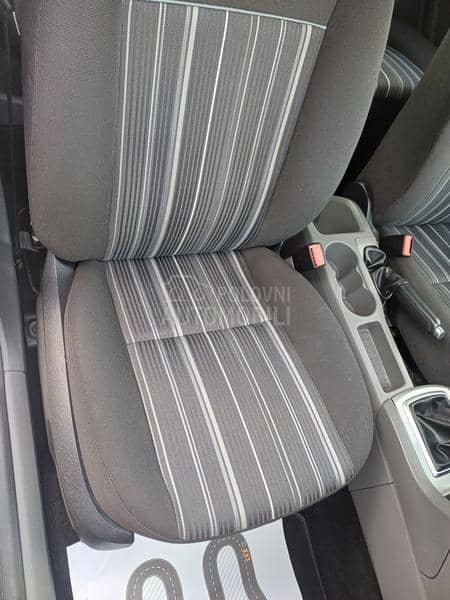 Ford Focus 1.6 TI-VCT TREND CH