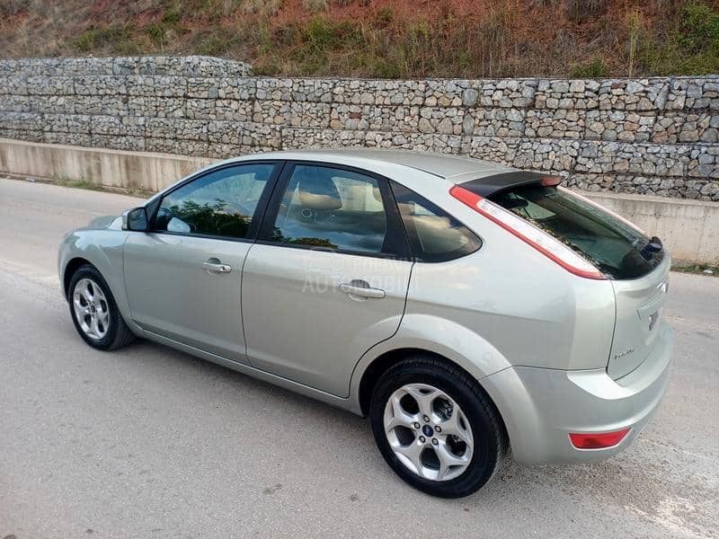 Ford Focus 1.6 TI-VCT TREND CH