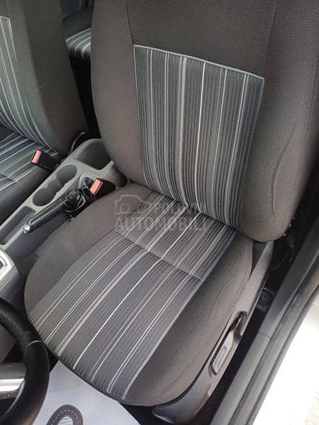 Ford Focus 1.6 TI-VCT TREND CH