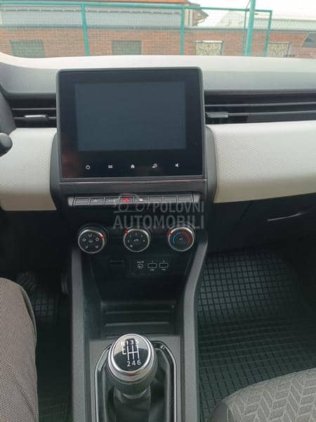 Renault Clio 1.0TCE LIMITED