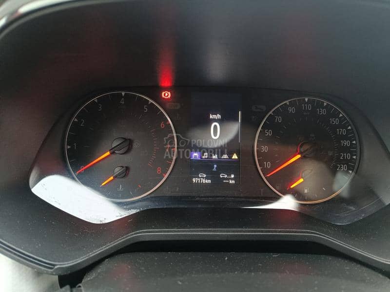 Renault Clio 1.0TCE LIMITED