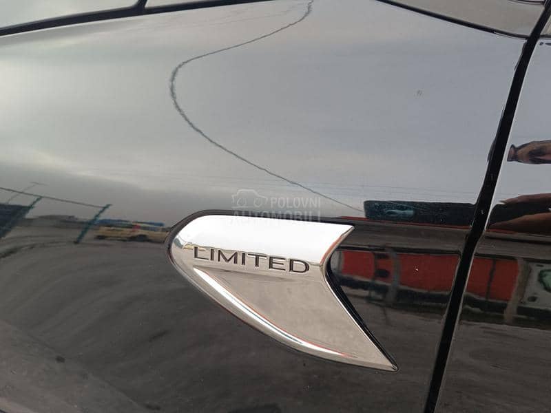 Renault Clio 1.0TCE LIMITED