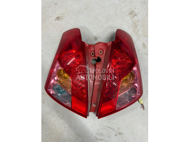 Stop svetlo levo i desno za Suzuki Swift od 2008. do 2010. god.