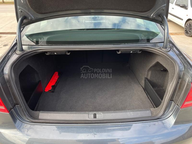 Volkswagen Passat B7 2.0  TDI DSG