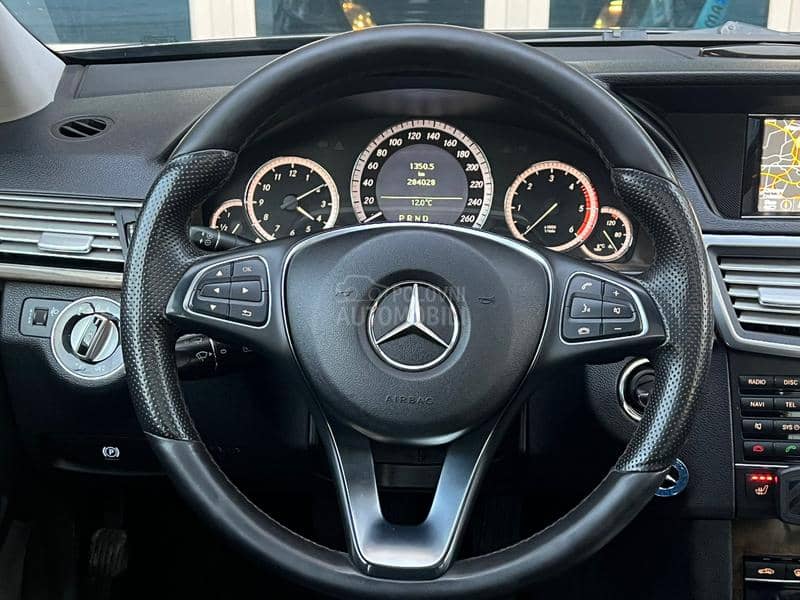 Mercedes Benz E 220 