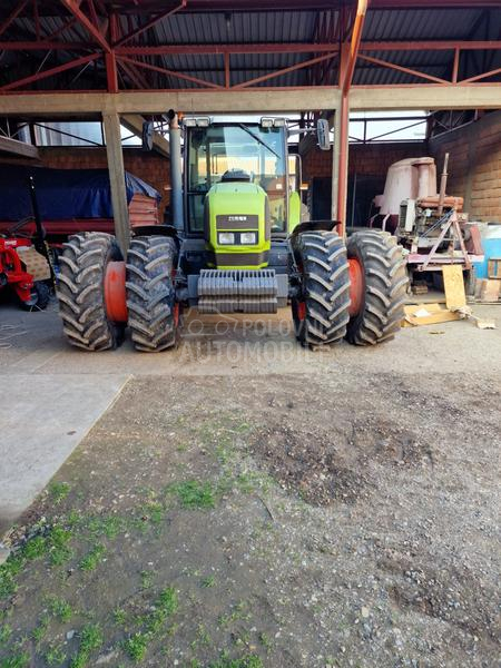 Claas ares 826