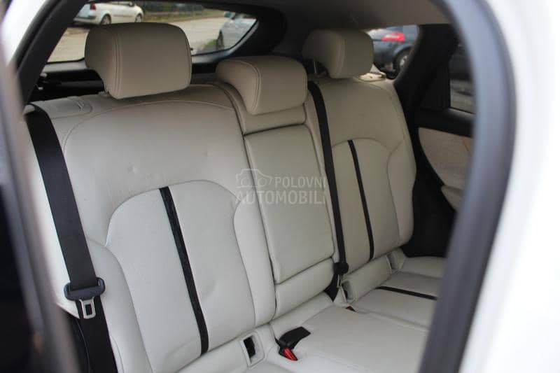 Mazda CX-60 TAKUMI 2.5 PHEV eSky