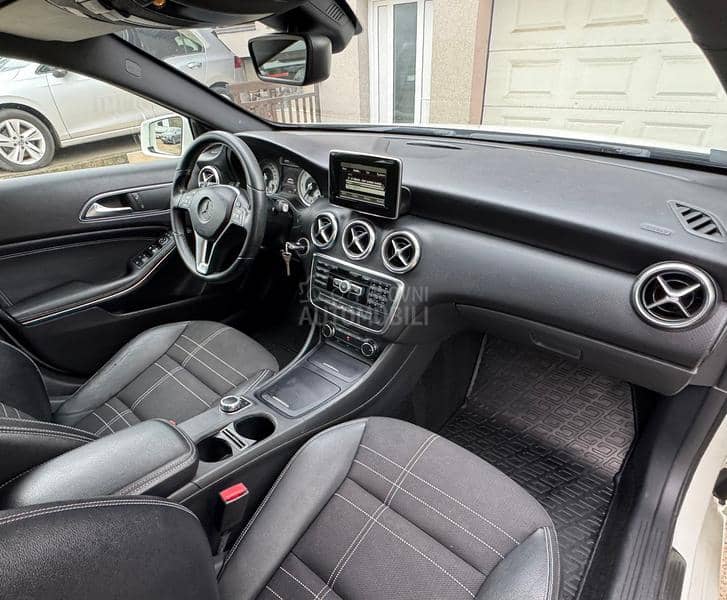 Mercedes Benz A 200 Sport/F1/Bixenon/Led