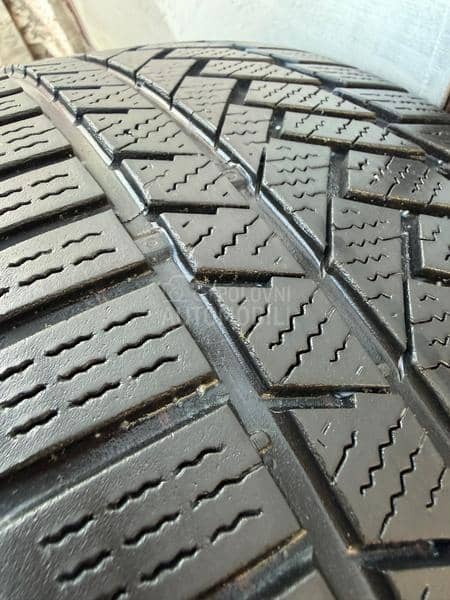 Continental 225/45 R18 Zimska