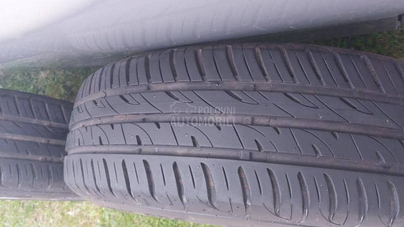 Peugeot 208 1.2 VTI dupli set