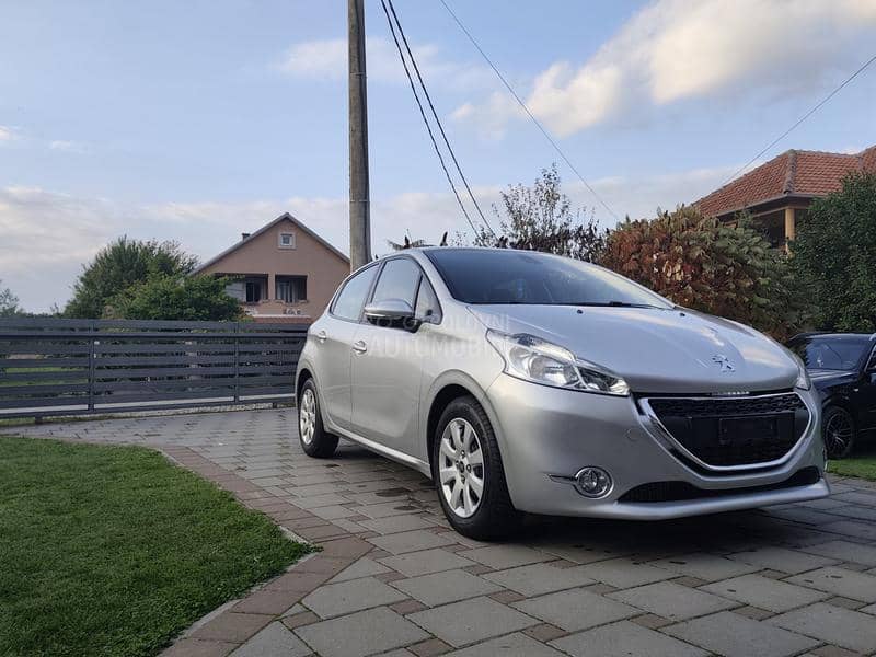 Peugeot 208 1.2 VTI dupli set