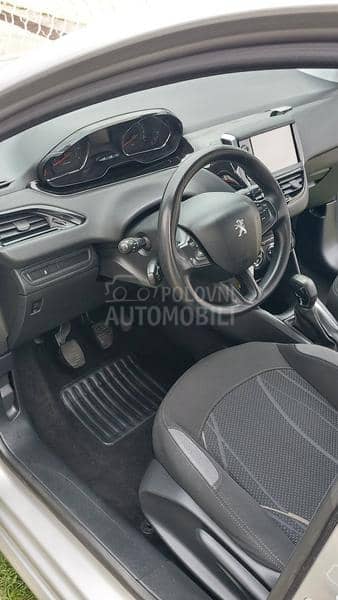Peugeot 208 1.2 VTI dupli set