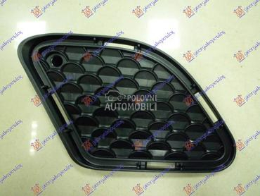 RESETKA PREDNJEG BRANIKA Levo za Mercedes Benz C Klasa od 2007. do 2011. god.