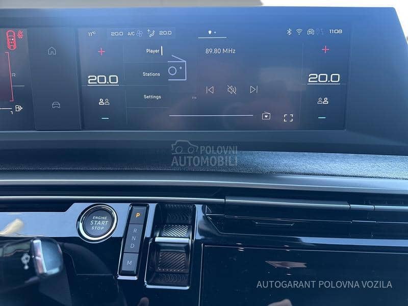 Peugeot 3008 HY 1.2 136 AT Allure