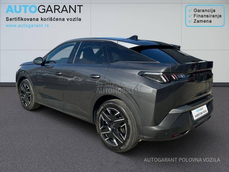 Peugeot 3008 HY 1.2 136 AT Allure