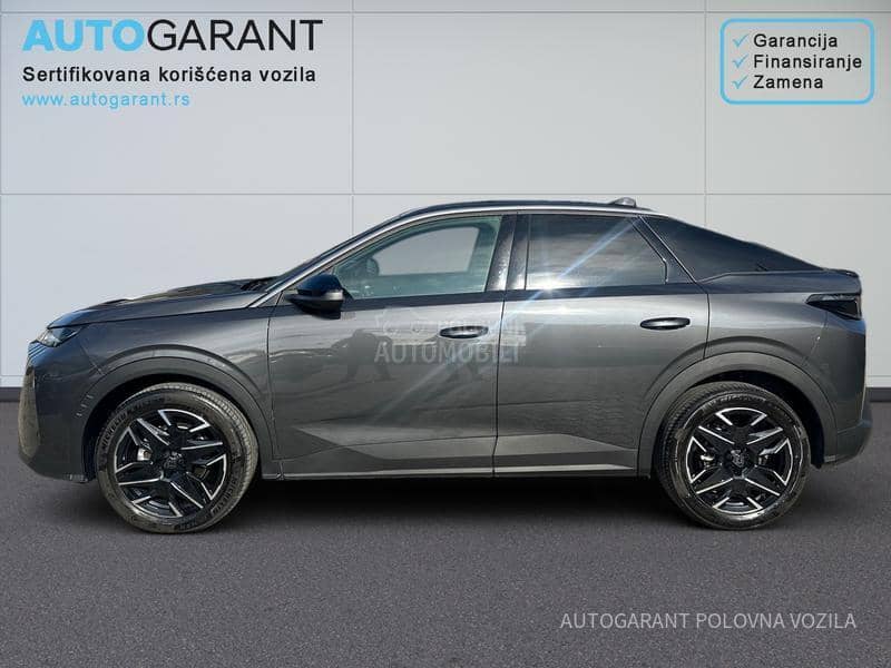 Peugeot 3008 HY 1.2 136 AT Allure