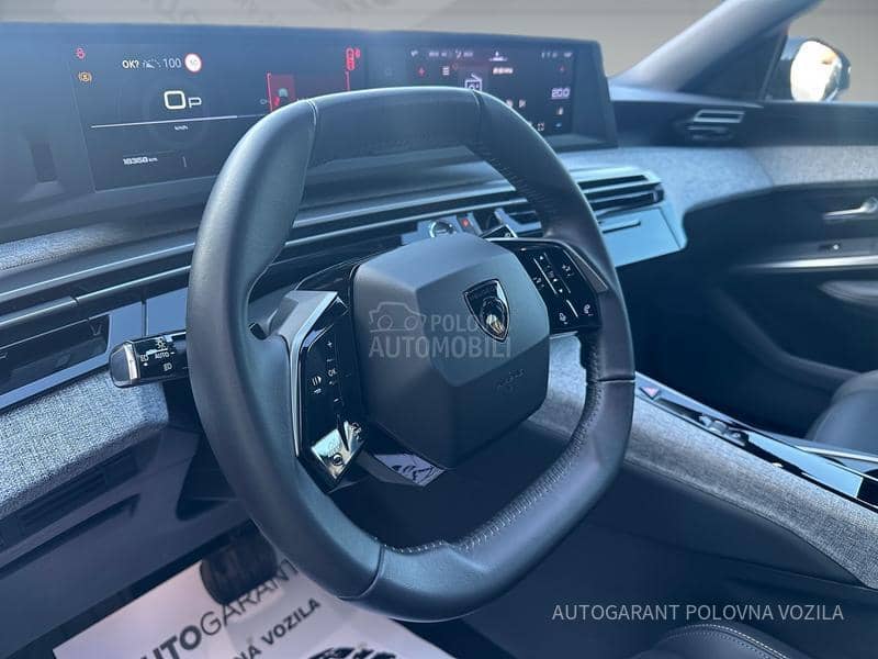 Peugeot 3008 HY 1.2 136 AT Allure