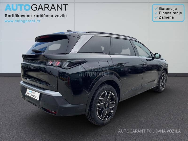 Peugeot 5008 Allure HY 1.2 136