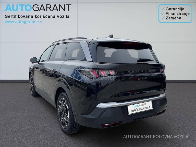 Peugeot 5008 Allure HY 1.2 136
