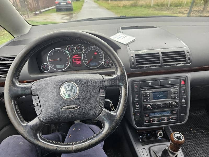 Delovi za Volkswagen Sharan 2004. god.