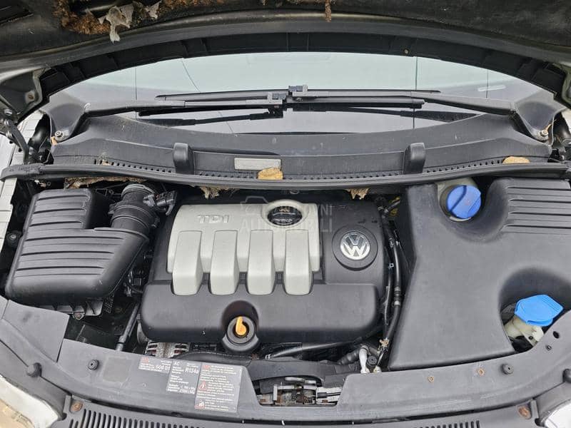 Delovi za Volkswagen Sharan 2004. god.