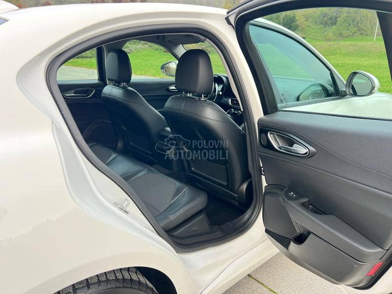 Alfa Romeo Giulia 2.2 MJET AT8