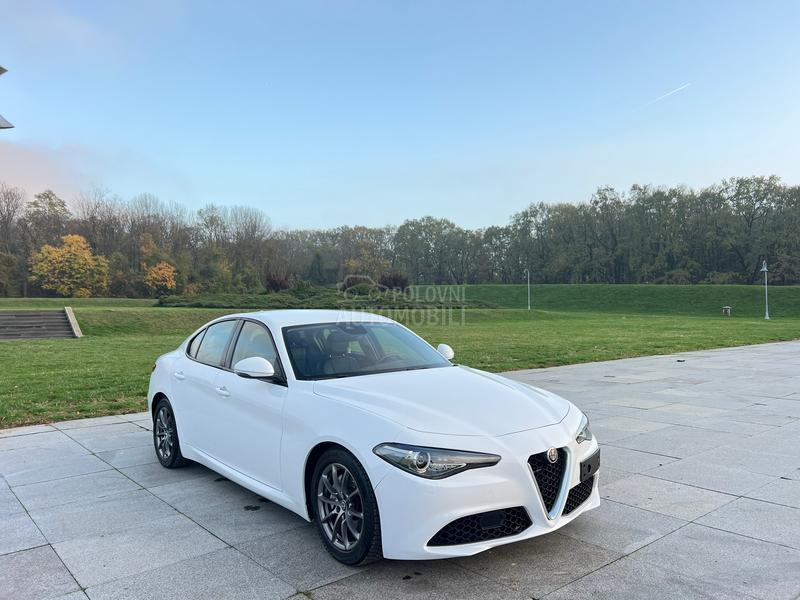Alfa Romeo Giulia 2.2 MJET AT8
