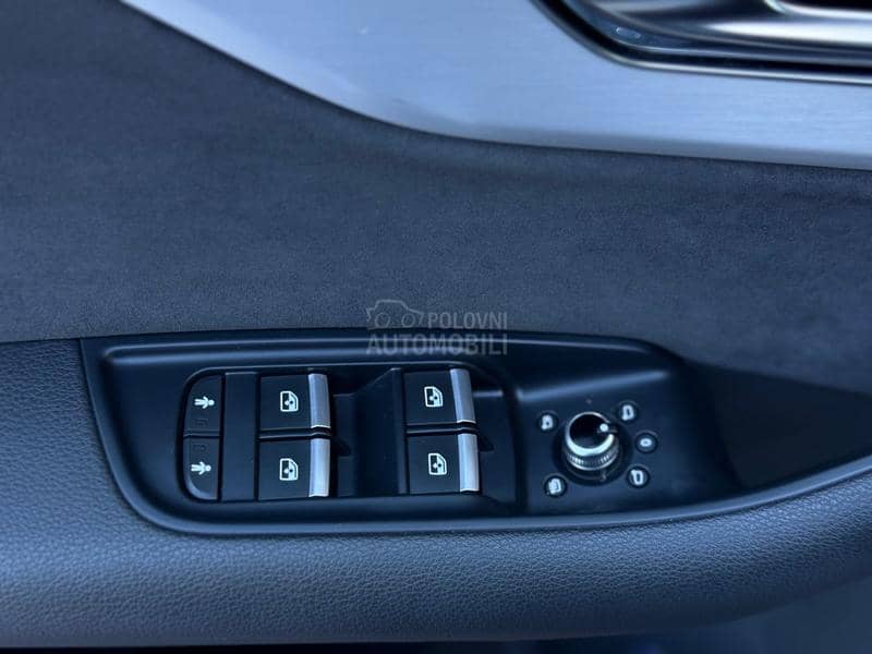 Audi Q7 55TFSI S Line plugin