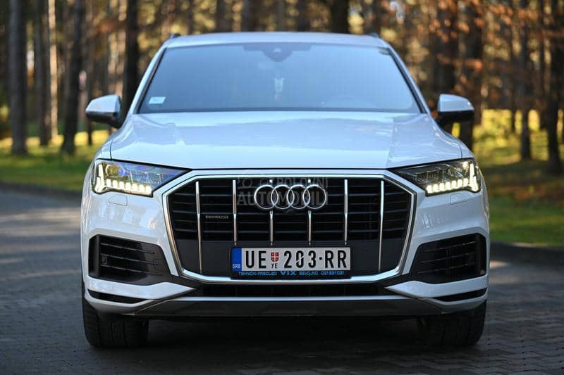 Audi Q7 55TFSI S Line plugin